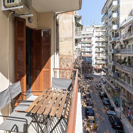 Vista By Halu!: Spacious City Centre Home テッサロニキ エクステリア 写真