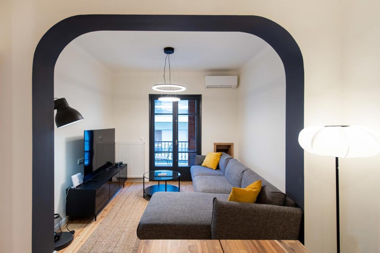 Vista By Halu!: Spacious City Centre Home テッサロニキ エクステリア 写真