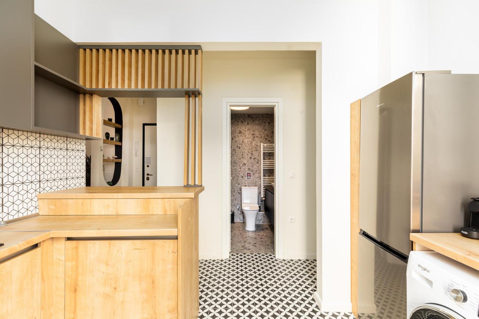 Vista By Halu!: Spacious City Centre Home テッサロニキ エクステリア 写真