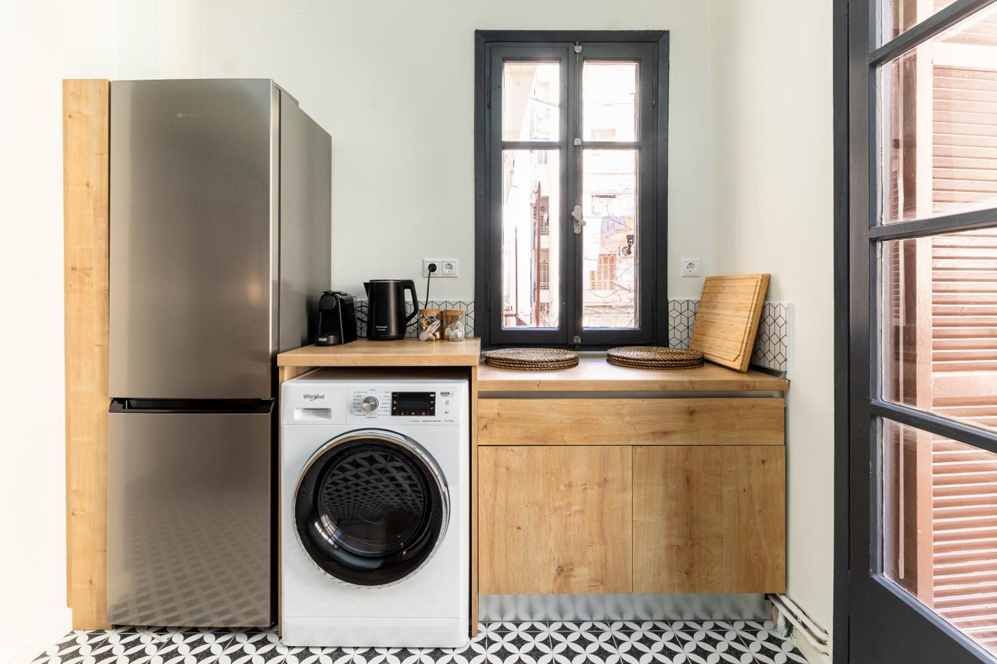 Vista By Halu!: Spacious City Centre Home テッサロニキ エクステリア 写真