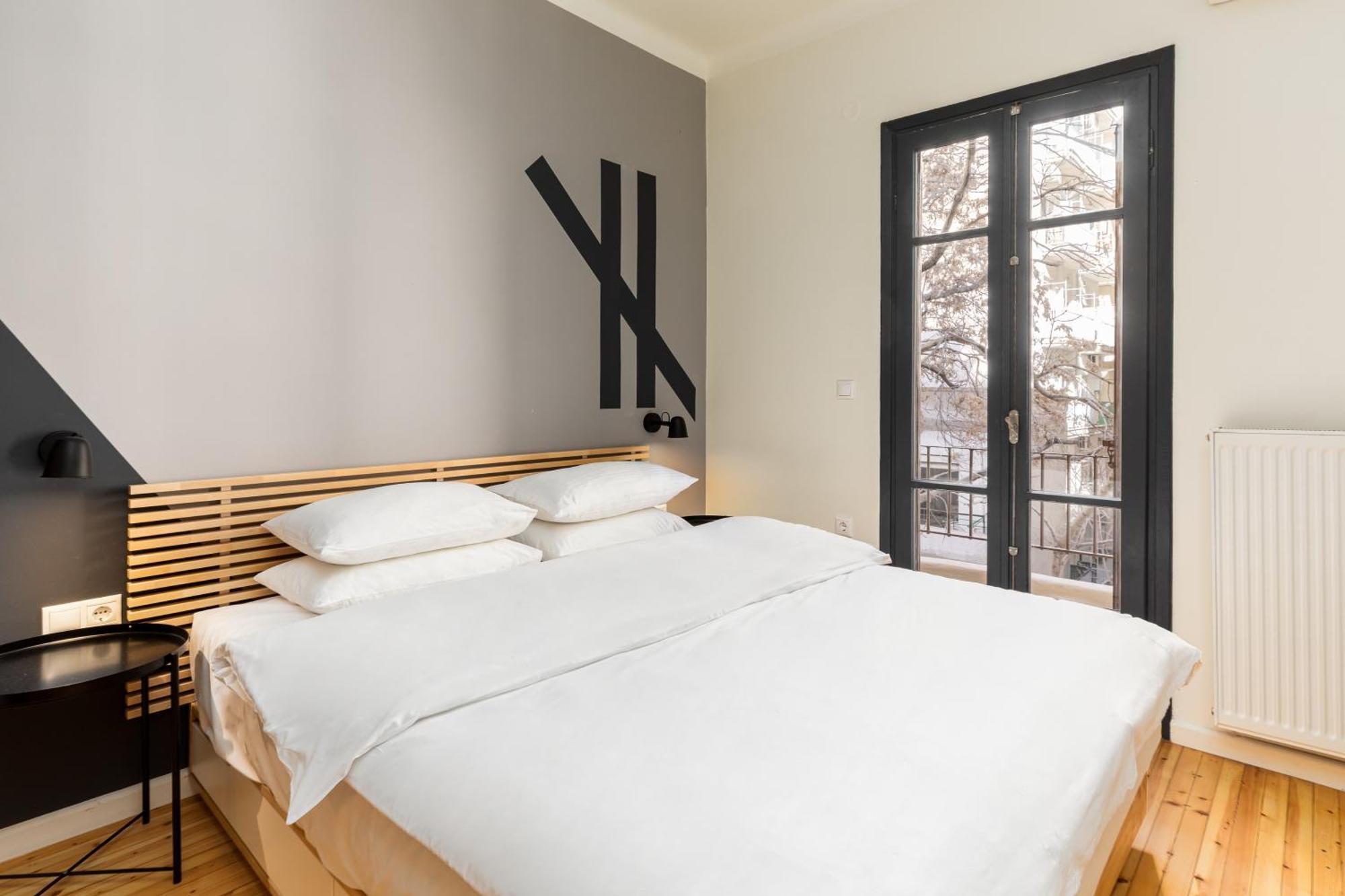 Vista By Halu!: Spacious City Centre Home テッサロニキ エクステリア 写真